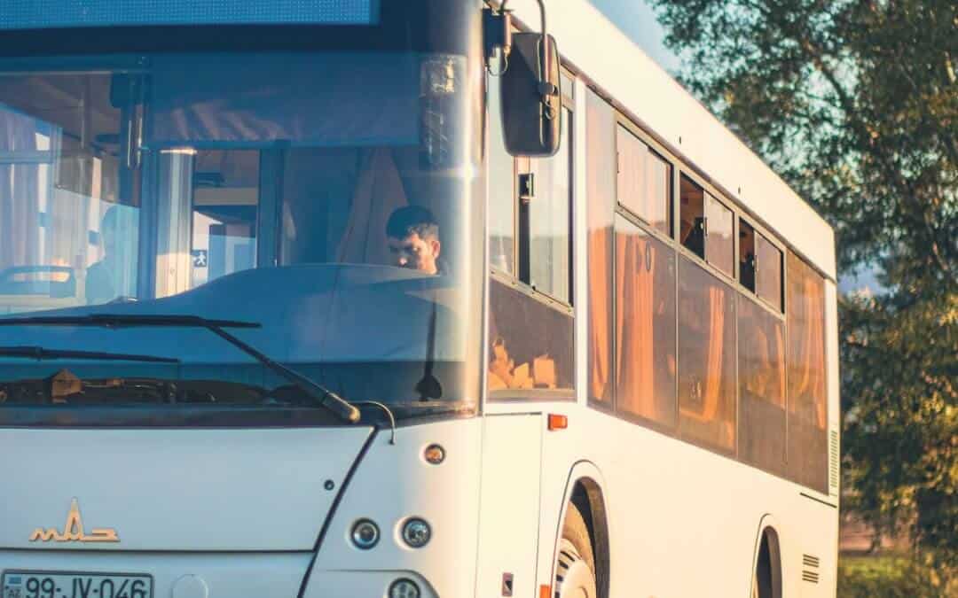 How to Book a Shuttle to Scenic Getaway Destinations